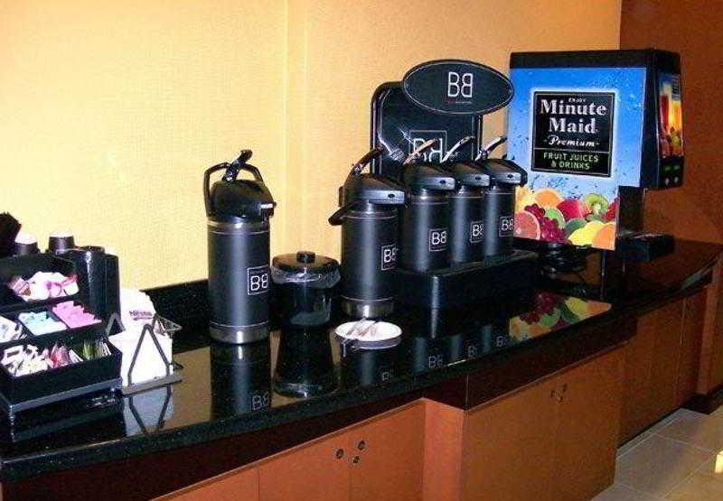 Fairfield Inn & Suites Palm Coast I-95 Restoran gambar